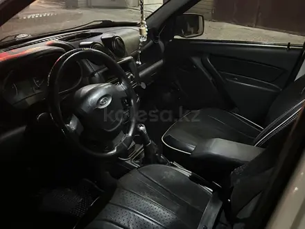 ВАЗ (Lada) Granta 2190 2013 года за 2 350 000 тг. в Семей – фото 5