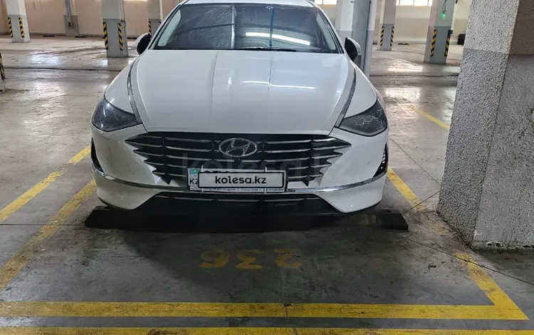 Hyundai Sonata 2022 годаүшін13 100 000 тг. в Астана