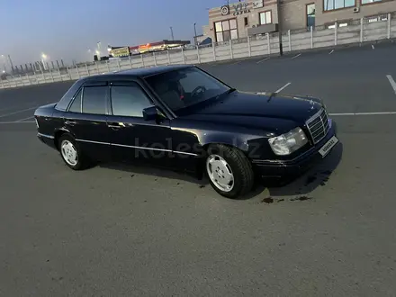 Mercedes-Benz E 220 1995 года за 2 000 000 тг. в Караганда – фото 19