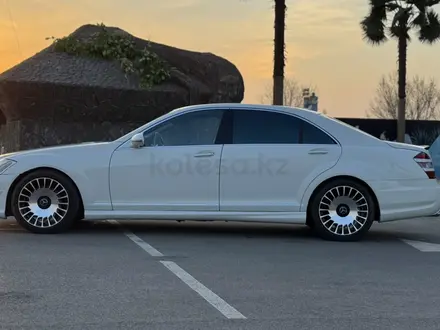 Mercedes-Benz S 550 2007 года за 7 500 000 тг. в Алматы – фото 11