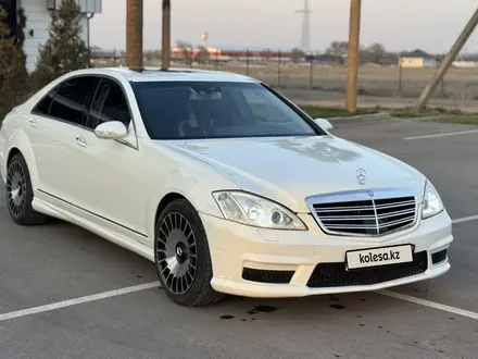 Mercedes-Benz S 550 2007 года за 7 500 000 тг. в Алматы – фото 18