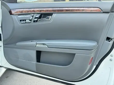 Mercedes-Benz S 550 2007 года за 7 500 000 тг. в Алматы – фото 32