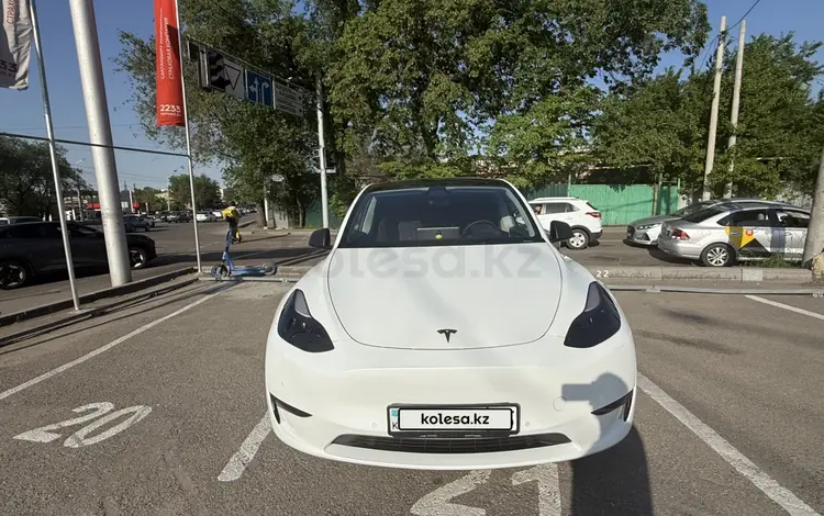 Tesla Model Y 2023 года за 14 000 000 тг. в Алматы