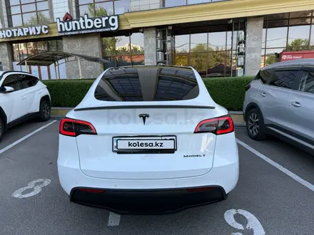 Tesla Model Y 2023 года за 14 000 000 тг. в Алматы – фото 9