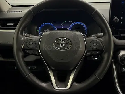 Toyota RAV4 Luxe 2023 года за 16 900 000 тг. в Астана – фото 13