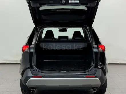 Toyota RAV4 Luxe 2023 года за 16 900 000 тг. в Астана – фото 10