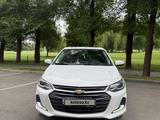 Chevrolet Onix 2025 годаүшін6 200 000 тг. в Алматы – фото 2