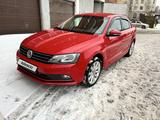Volkswagen Jetta 2015 года за 6 800 000 тг. в Астана – фото 2