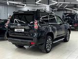 Toyota Land Cruiser Prado 2022 года за 38 500 000 тг. в Актобе – фото 5