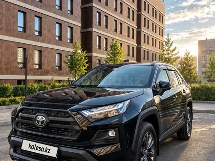 Toyota RAV4 2025 года за 15 000 000 тг. в Астана