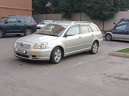 Toyota Avensis 2004 года за 3 900 000 тг. в Алматы – фото 2