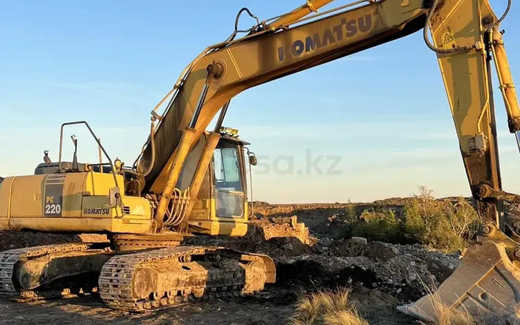 Komatsu  PC220-8 2014 года за 25 000 000 тг. в Петропавловск