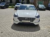 Hyundai Sonata 2020 года за 10 500 000 тг. в Алматы – фото 2