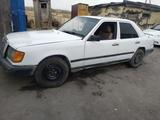 Mercedes-Benz E 230 1989 годаүшін530 000 тг. в Семей – фото 3