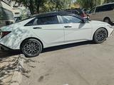 Hyundai Elantra 2024 года за 10 000 000 тг. в Алматы – фото 2