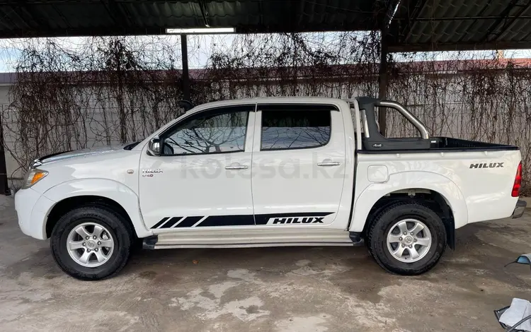 Toyota Hilux 2007 годаfor5 800 000 тг. в Шымкент