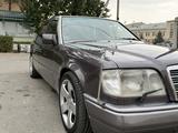 Mercedes-Benz E 320 1993 годаүшін3 300 000 тг. в Каскелен – фото 2