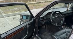 Mercedes-Benz E 320 1993 года за 3 300 000 тг. в Каскелен – фото 5
