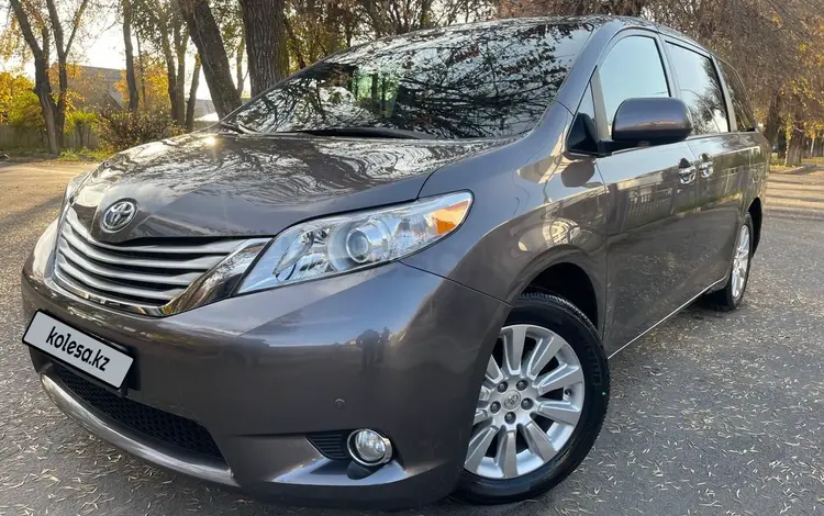 Toyota Sienna 2014 годаfor14 100 000 тг. в Алматы