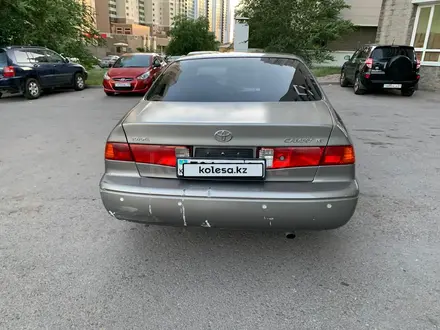 Toyota Camry 2000 года за 2 600 000 тг. в Астана – фото 5