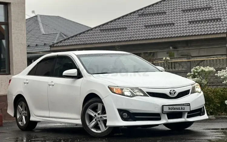 Toyota Camry 2014 годаүшін8 700 000 тг. в Алматы