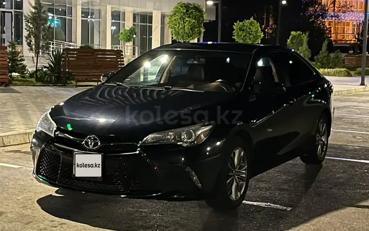 Toyota Camry 2017 года за 10 000 000 тг. в Актау