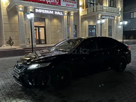 Toyota Camry 2023 года за 20 000 000 тг. в Атырау – фото 7
