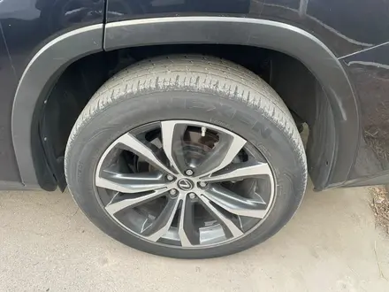 Lexus RX 350 2019 года за 15 690 000 тг. в Алматы – фото 8
