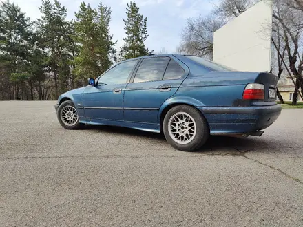 BMW 325 1993 года за 2 500 000 тг. в Алматы – фото 5