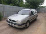 Volkswagen Golf 1994 годаүшін2 200 000 тг. в Алматы