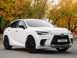 Lexus RX 500h 2023 года за 48 500 000 тг. в Астана