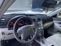 Toyota Camry 2008 года за 5 400 000 тг. в Актобе – фото 17
