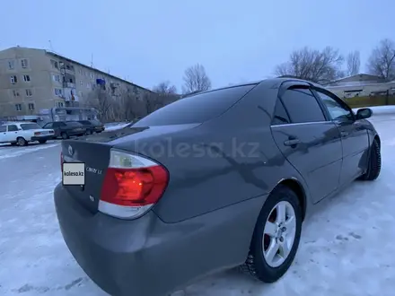 Toyota Camry 2005 года за 4 900 000 тг. в Актобе – фото 10