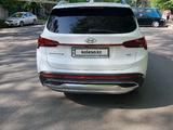 Hyundai Santa Fe 2022 года за 21 000 000 тг. в Алматы – фото 5