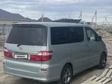 Toyota Alphard 2003 годаүшін4 300 000 тг. в Атырау