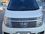 Nissan Elgrand 2004 года за 3 300 000 тг. в Семей