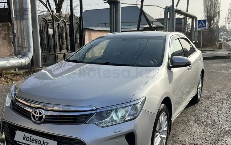 Toyota Camry 2015 годаfor10 800 000 тг. в Шымкент