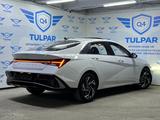 Hyundai Elantra 2024 года за 10 250 000 тг. в Шымкент – фото 3