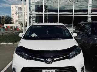 Toyota Sienna, 2014