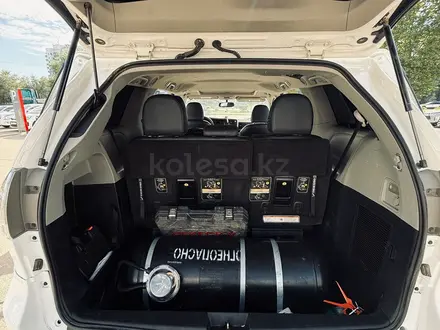 Toyota Sienna 2014 года за 8 900 000 тг. в Уральск – фото 14