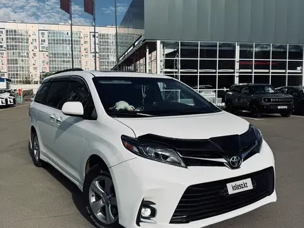 Toyota Sienna 2014 года за 8 900 000 тг. в Уральск – фото 2