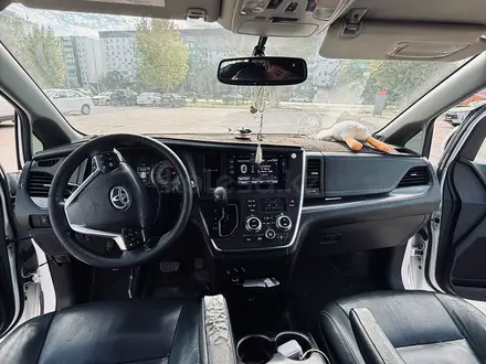 Toyota Sienna 2014 года за 8 900 000 тг. в Уральск – фото 7