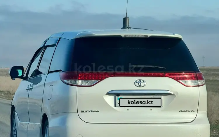 Toyota Estima 2011 года за 5 000 000 тг. в Атырау
