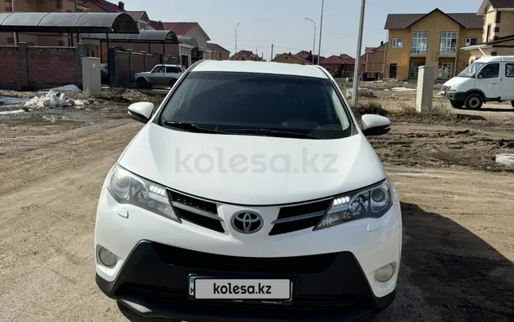 Toyota RAV4 2014 года за 10 800 000 тг. в Астана