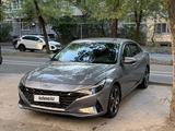 Hyundai Elantra 2023 года за 8 800 000 тг. в Алматы – фото 2