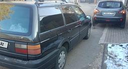 Volkswagen Passat 1993 годаүшін1 500 000 тг. в Алматы – фото 4