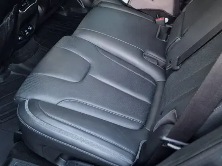 Hyundai Santa Fe 2021 года за 18 000 000 тг. в Алматы – фото 15