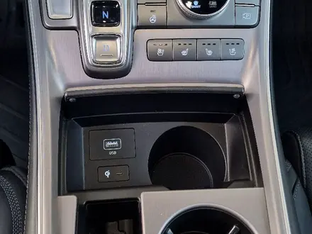 Hyundai Santa Fe 2021 года за 18 000 000 тг. в Алматы – фото 9