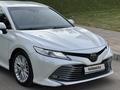 Toyota Camry 2020 годаfor15 300 000 тг. в Шымкент – фото 9
