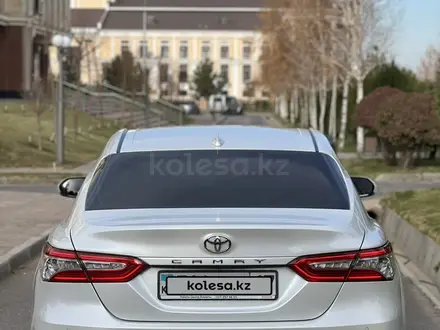 Toyota Camry 2020 года за 15 300 000 тг. в Шымкент – фото 6